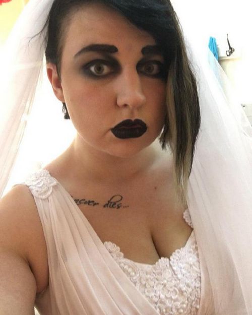 Александра черно напугала телезрителей адским свадебным макияжем