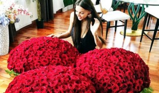 Джиган вручил жене миллион алых роз