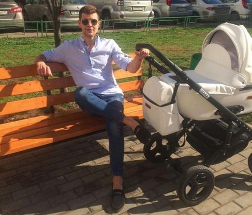 Пользователи критикуют дмитрия дмитренко за неумелое обращение с дочерью