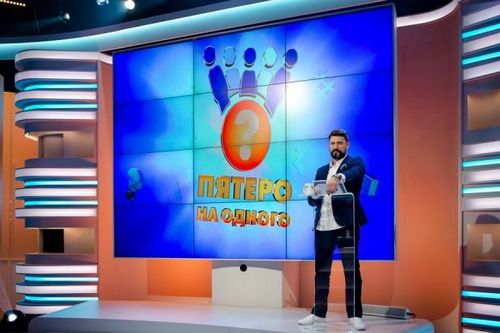 Звезда сериала «счастливы вместе» виктор логинов стал ведущим нового шоу канала «россия 1»